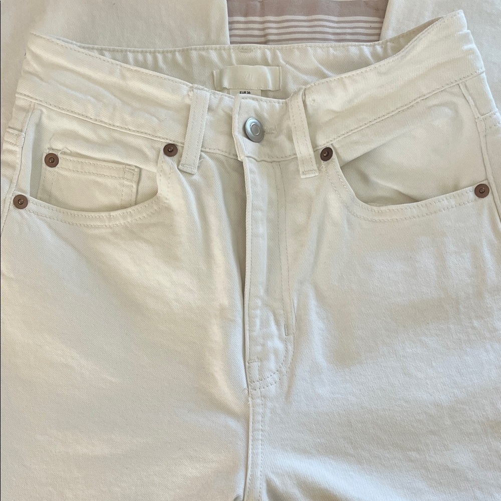 H&M Classic High-Rise White Jeans